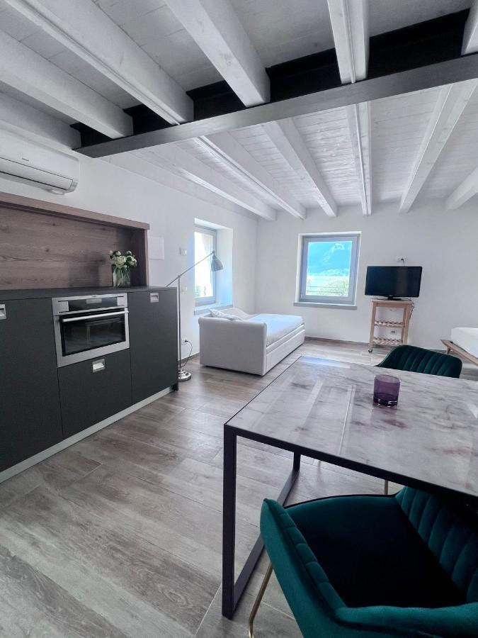 Absentia 1763 Garda Boutique Home - Lake Front Brenzone sul Garda Buitenkant foto