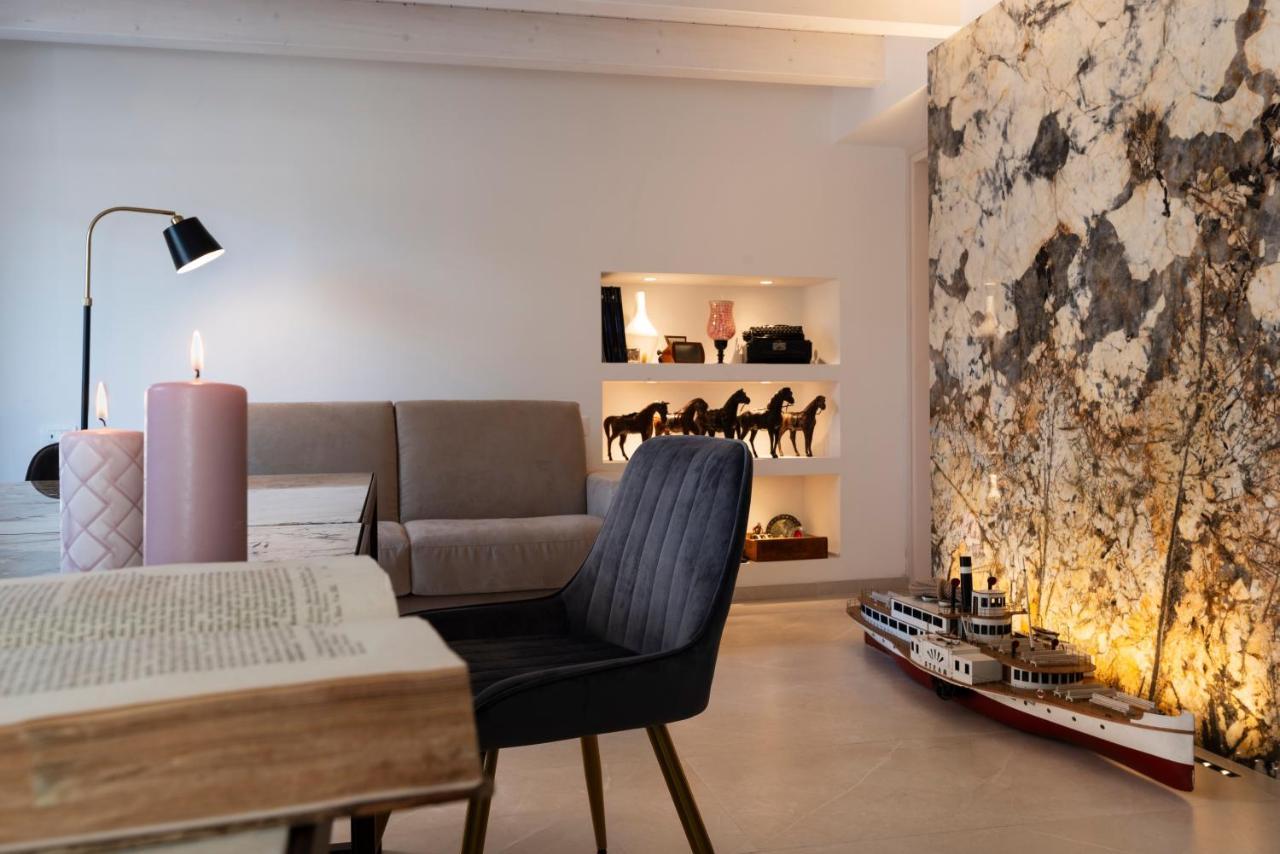 Absentia 1763 Garda Boutique Home - Lake Front Brenzone sul Garda Buitenkant foto