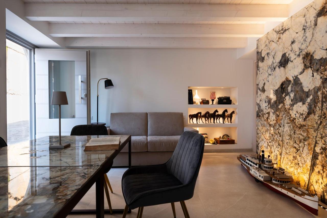 Absentia 1763 Garda Boutique Home - Lake Front Brenzone sul Garda Buitenkant foto