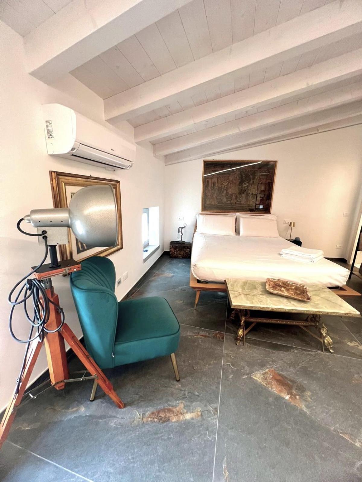 Absentia 1763 Garda Boutique Home - Lake Front Brenzone sul Garda Buitenkant foto